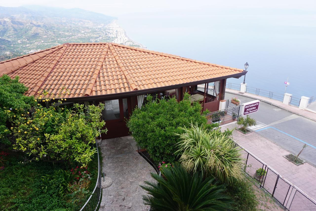 Hotel Villa Souvenir Forza dʼAgro Εξωτερικό φωτογραφία